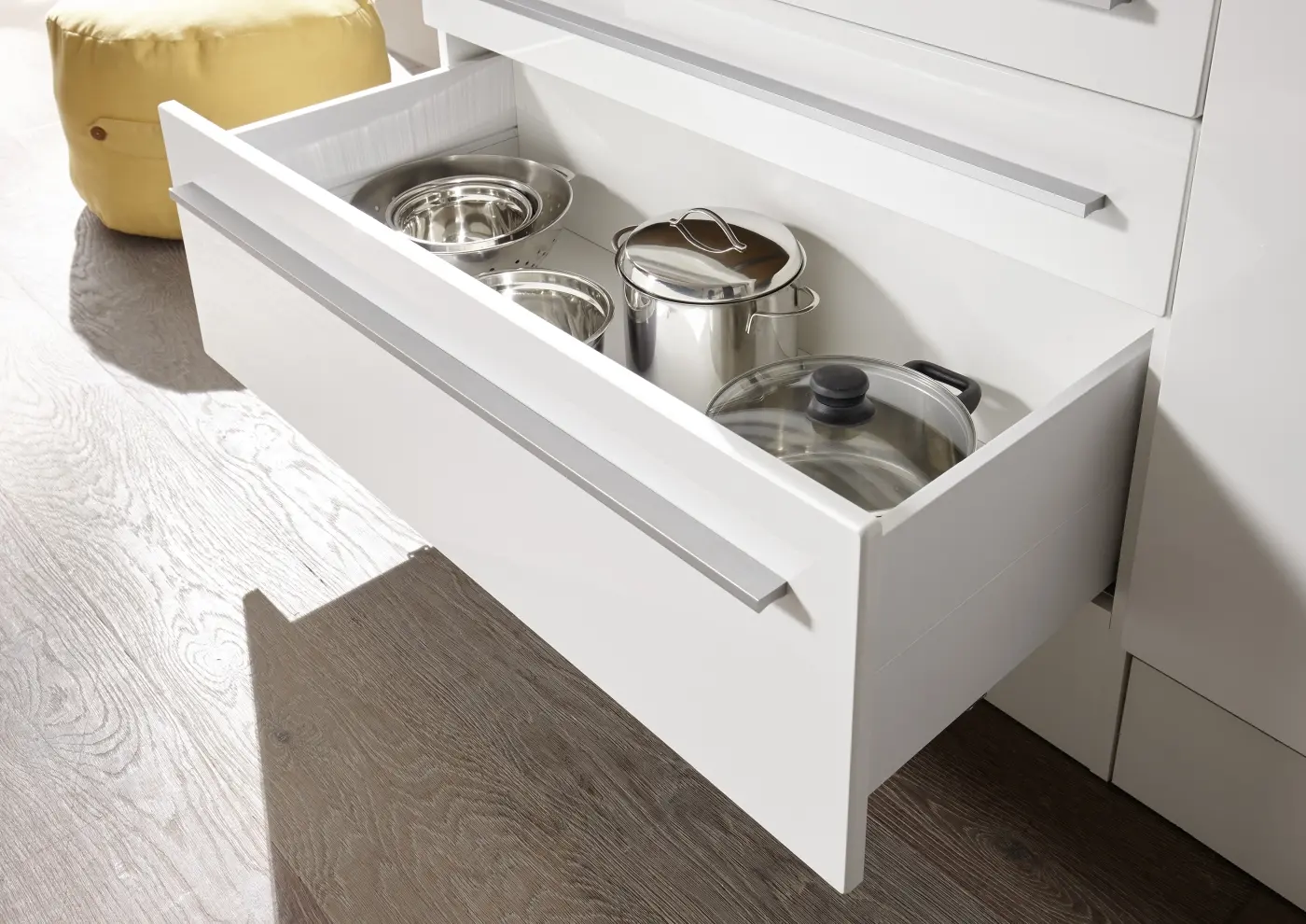 Küchenblock Jazz weiß mit E-Geräten