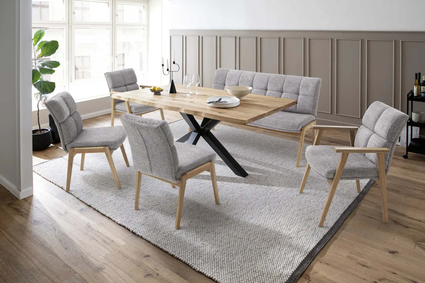 Esstisch Deba 200 x 100 cm Wildeiche massiv Esstisch Deba 200 x 100 cm Wildeiche massiv