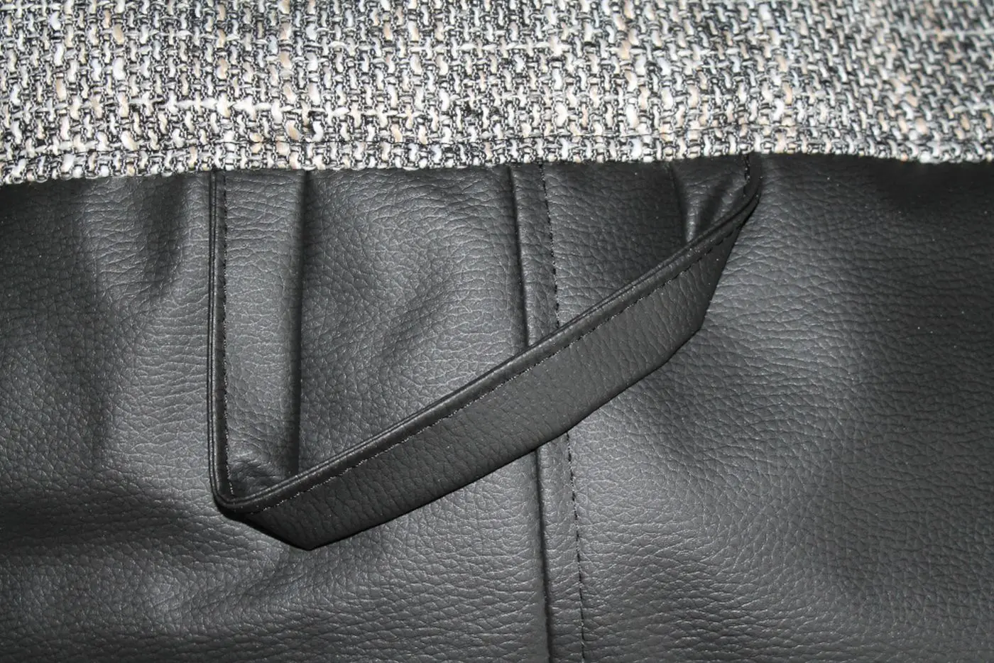 Sitzsack Comfort Flachgewebe/Kunstleder schwarz Sitzsack Comfort Flachgewebe/Kunstleder schwarz