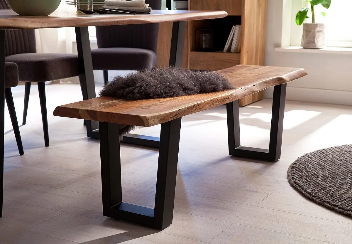 Bank Calabria Akazie massiv