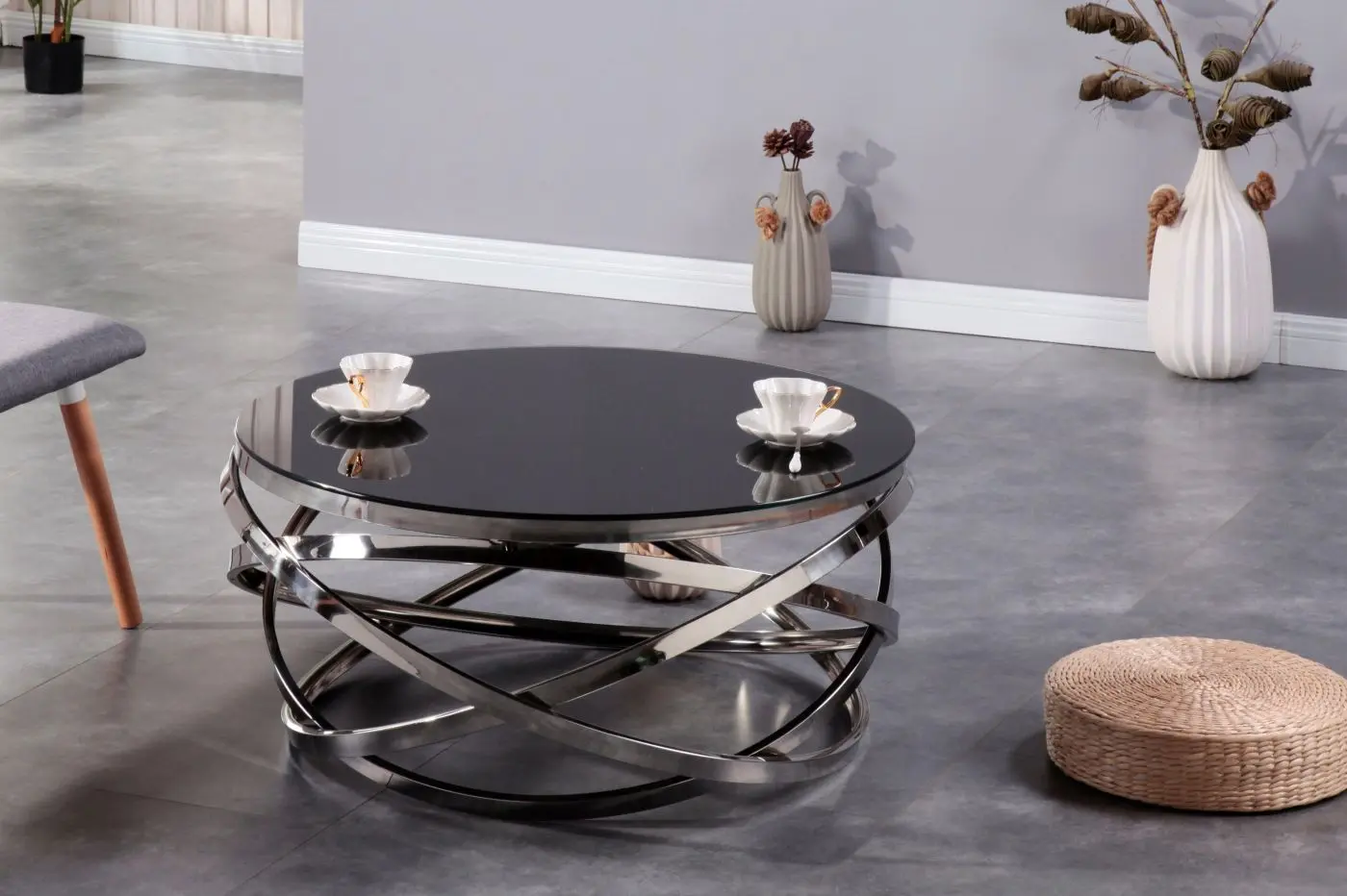 Couchtisch C61 rund mit Schwarzglas-Platte