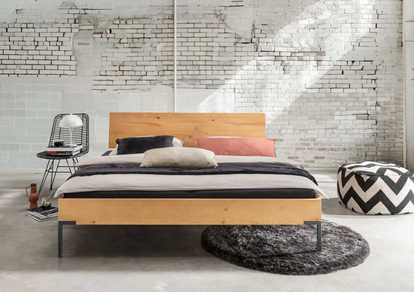 Bettgestell BE-0826 Fichte massiv 180 x 200 cm