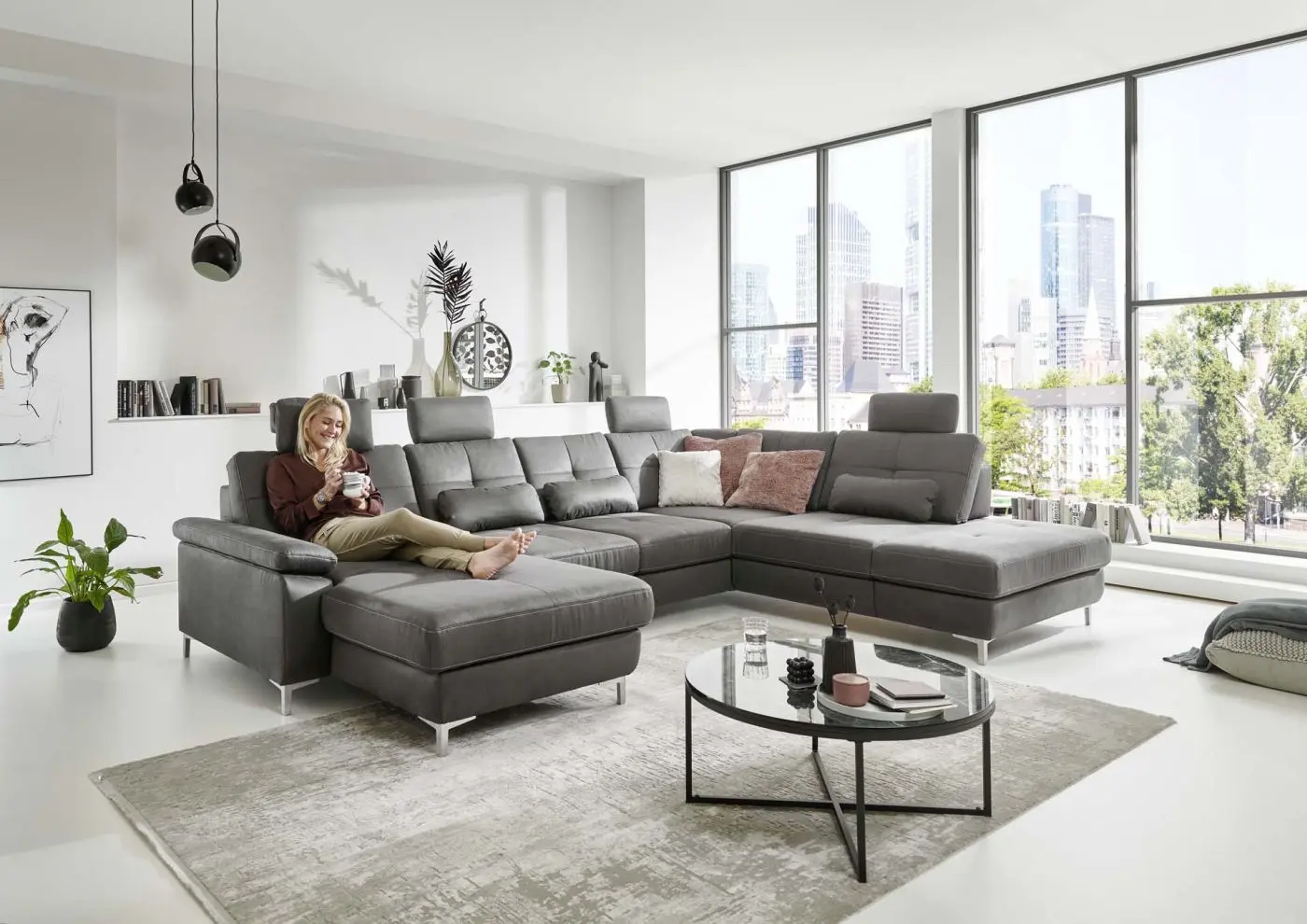 Wohnlandschaft couchliebe. LS23 Bars geprägter Microfaser steel mit Zusatzfunktionen Wohnlandschaft LS23 Bars geprägter Microfaser steel mit Zusatzfunktionen couchliebe.