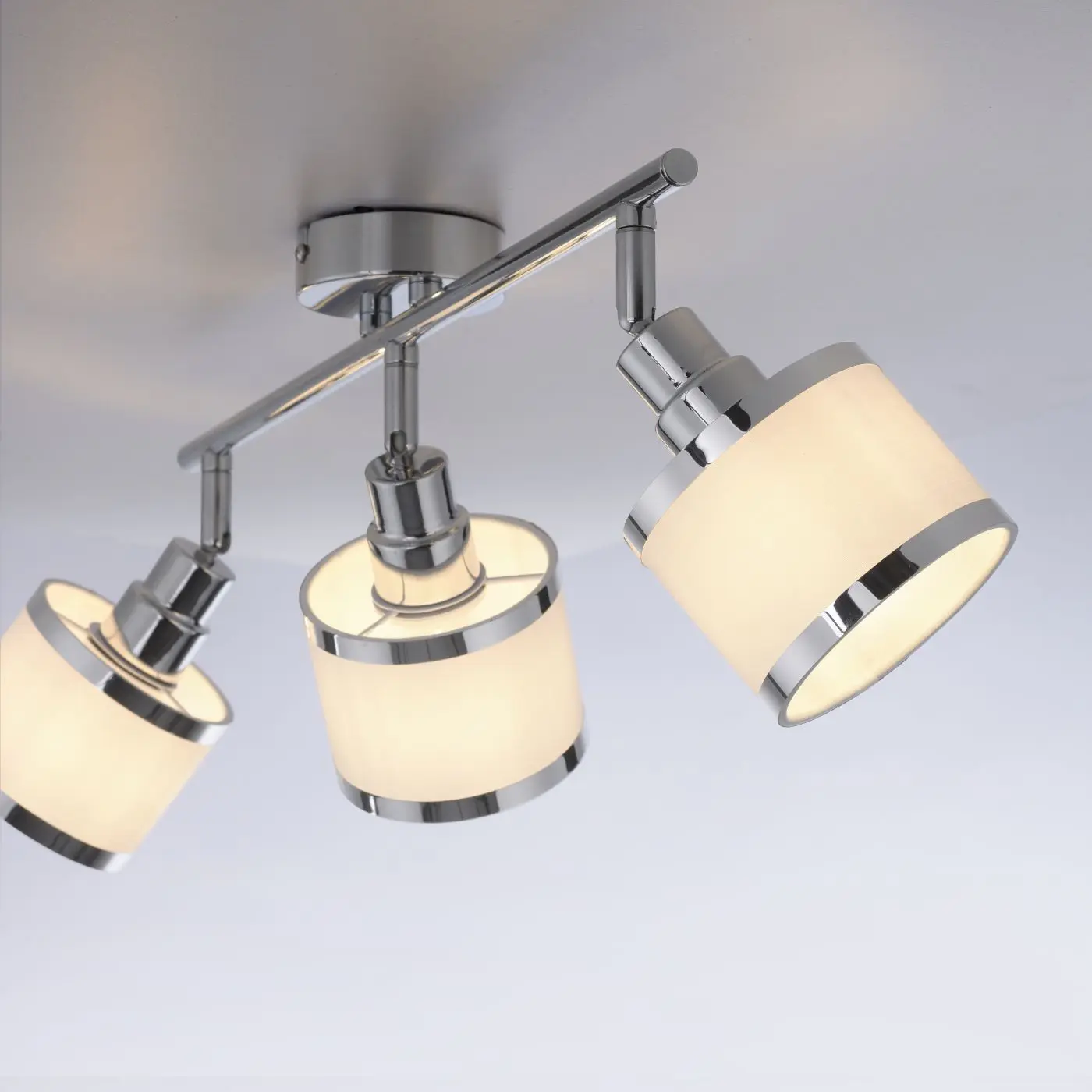 3er Balken Accor weiß/ chrom