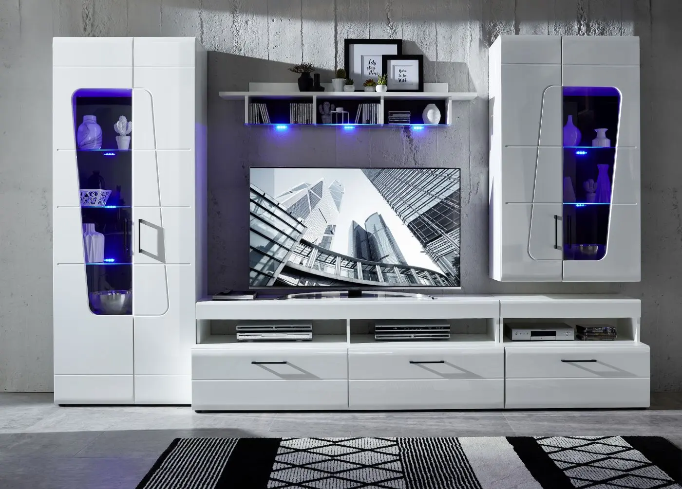 Wohnwand Spirit Plus weiß mit Beleuchtung