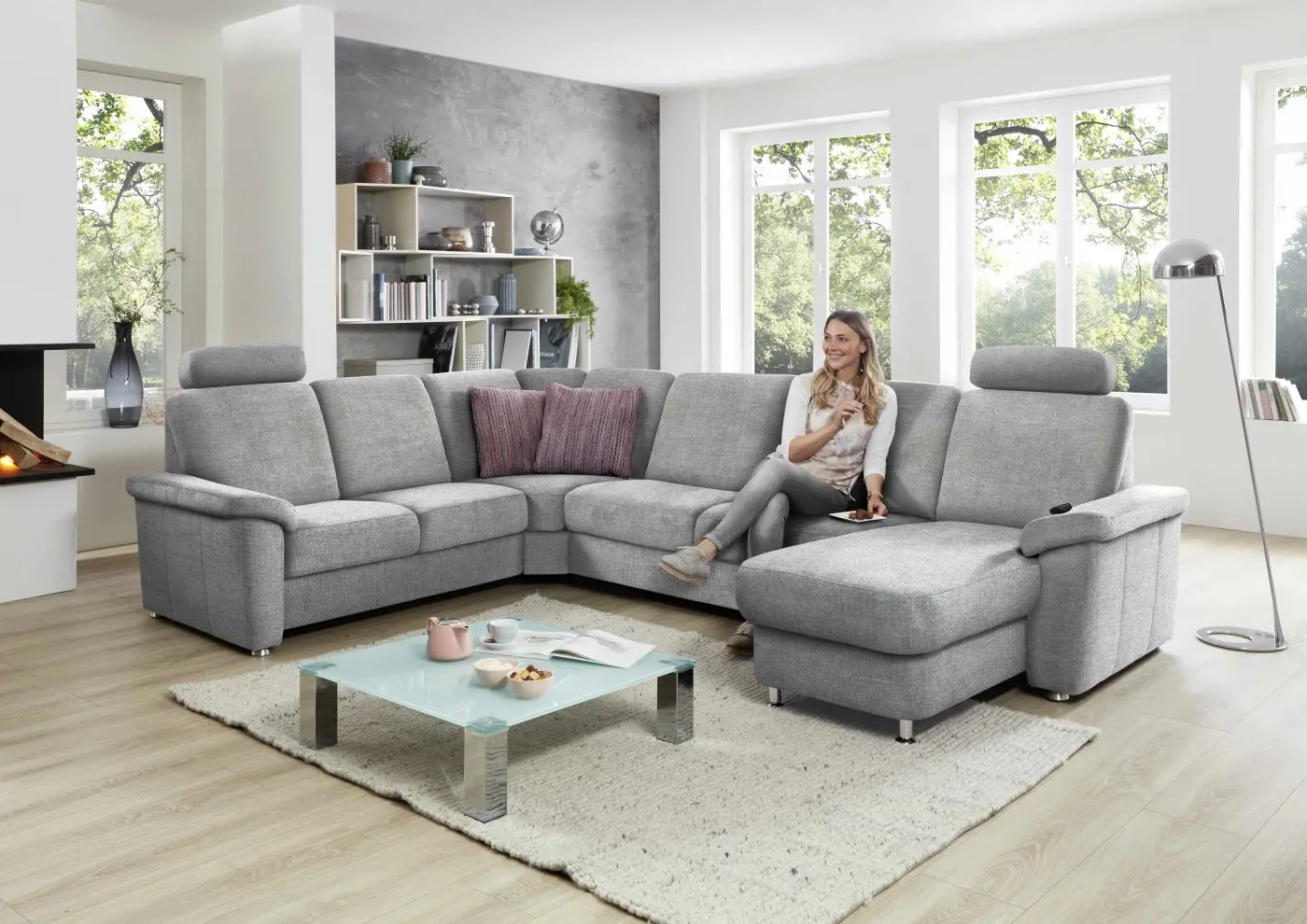 Wohnlandschaft couchliebe. KS4816 Charly silver mit Zusatzfunktionen Wohnlandschaft KS4816 Charly silver mit Zusatzfunktionen couchliebe.