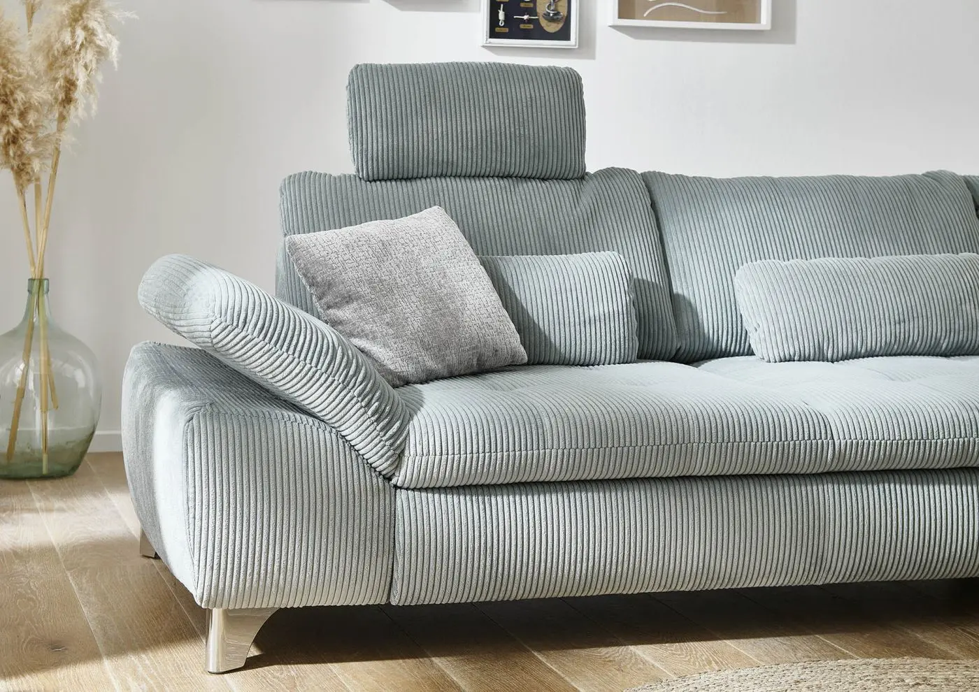 Wohnlandschaft MP-IN14007. Cord aqua mit Zusatzfunktionen couchliebe.