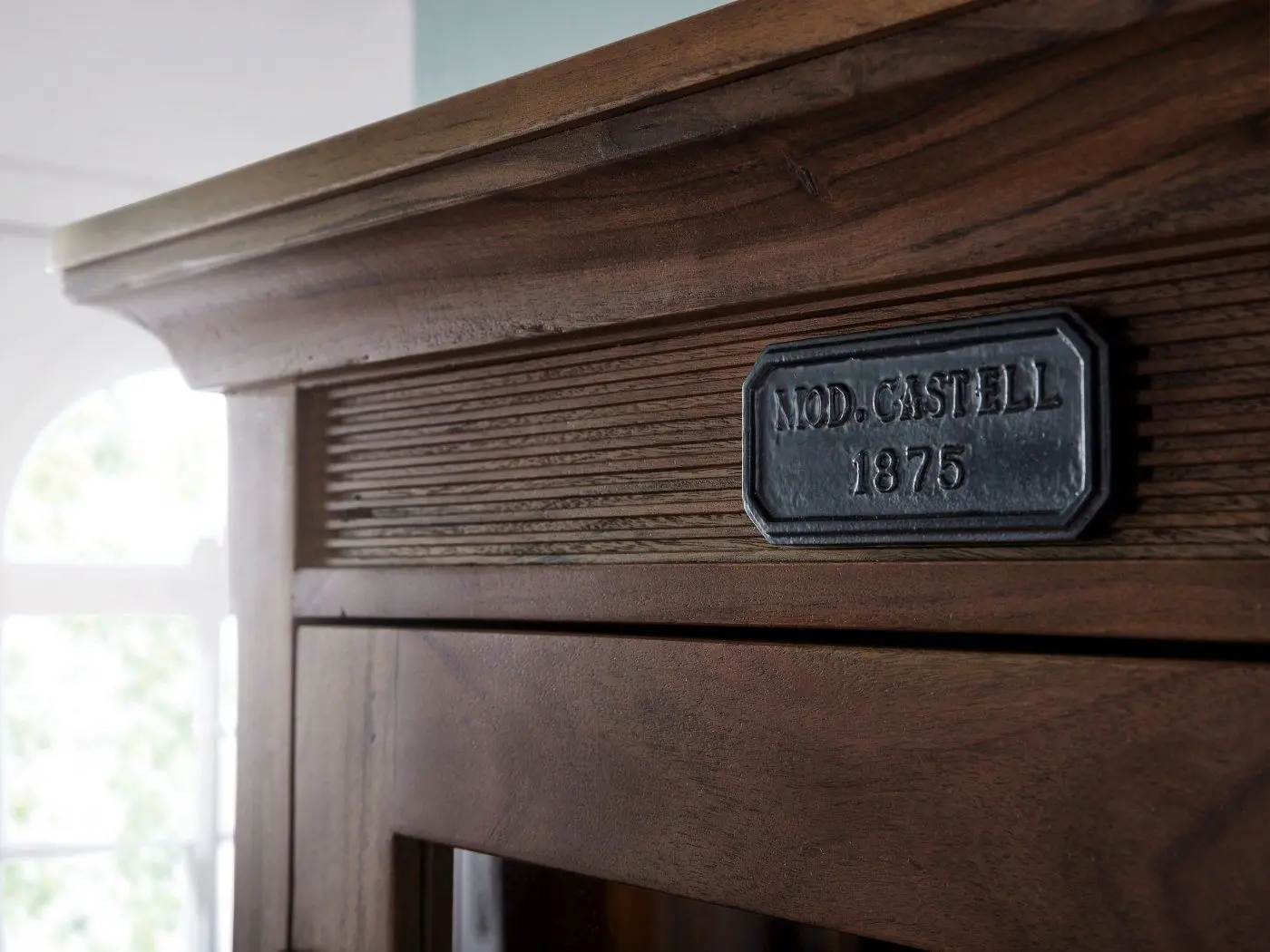 Sideboard WZ-0565 Akazie colonial 