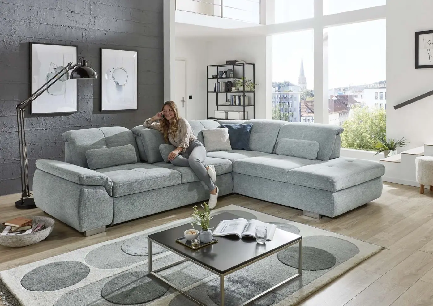 Wohnlandschaft KS294522 hellgrau mit Zusatzfunktionen couchliebe.