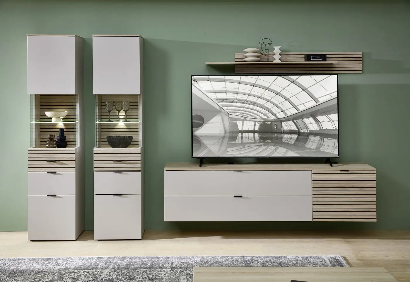 Wohnwand Ina Kaschmir / Riva Eiche