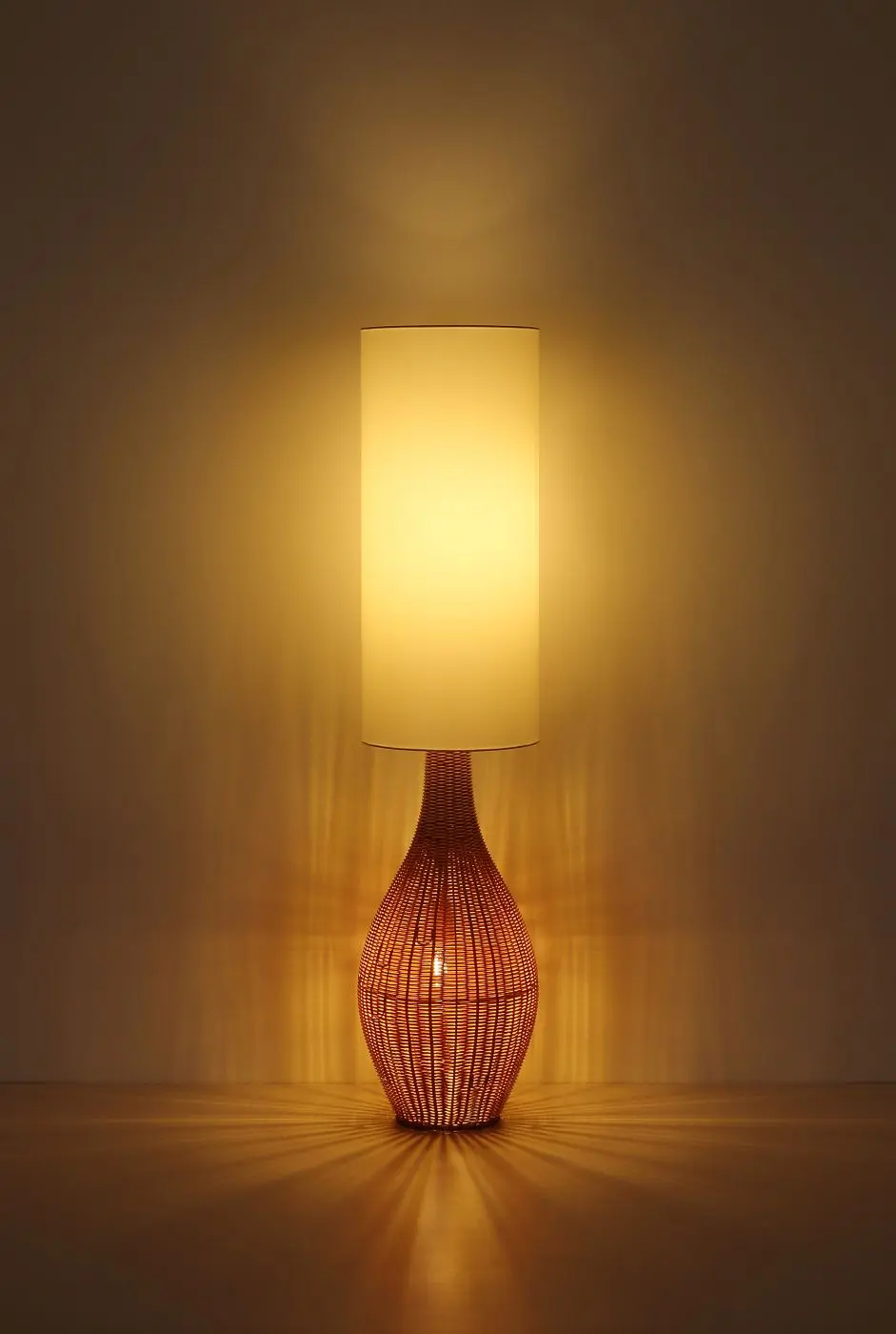 Stehleuchte Anko Rattanoptik