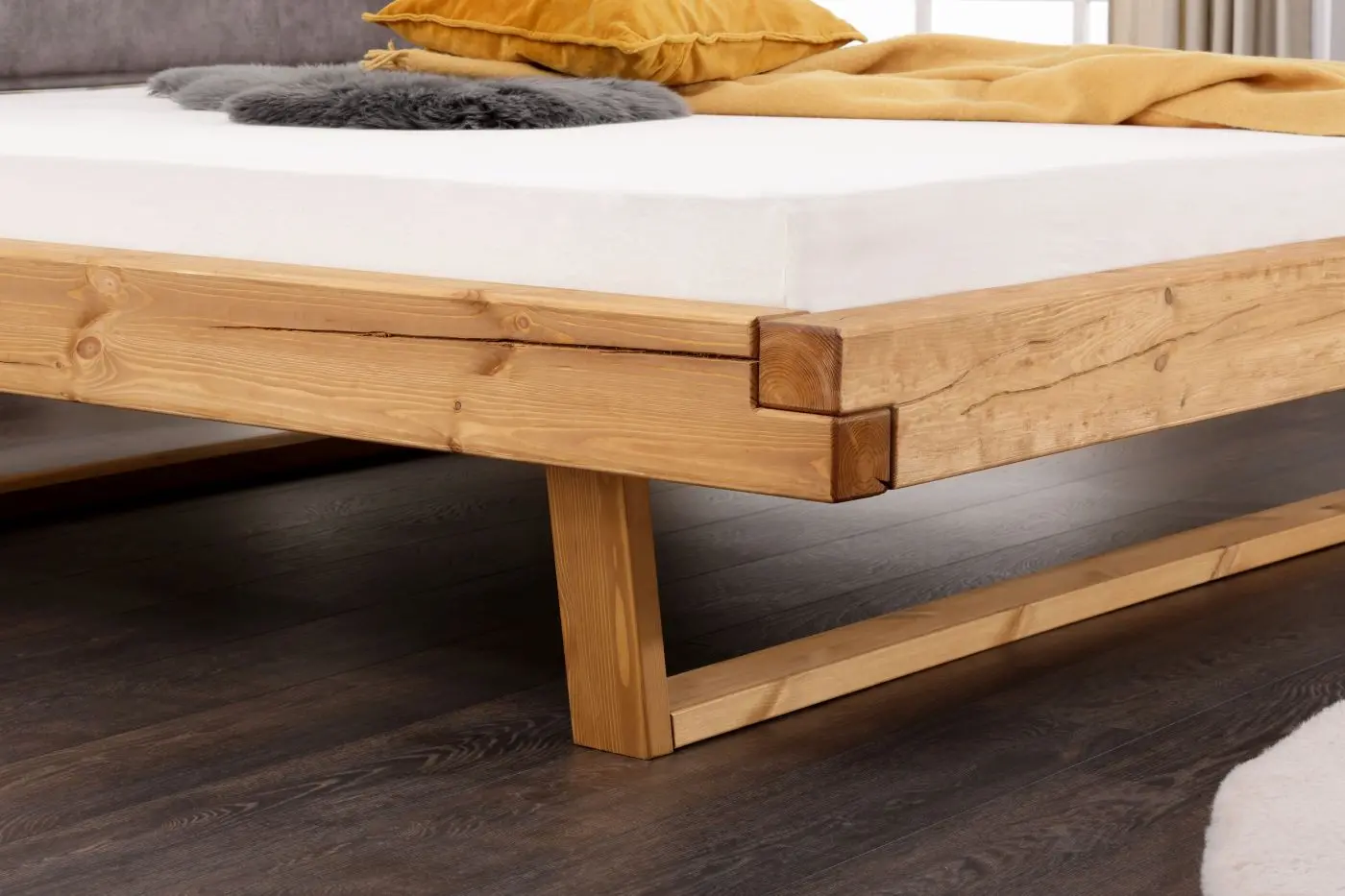 Massivholzbett BE-0820 180 x 200 cm eichenfarig