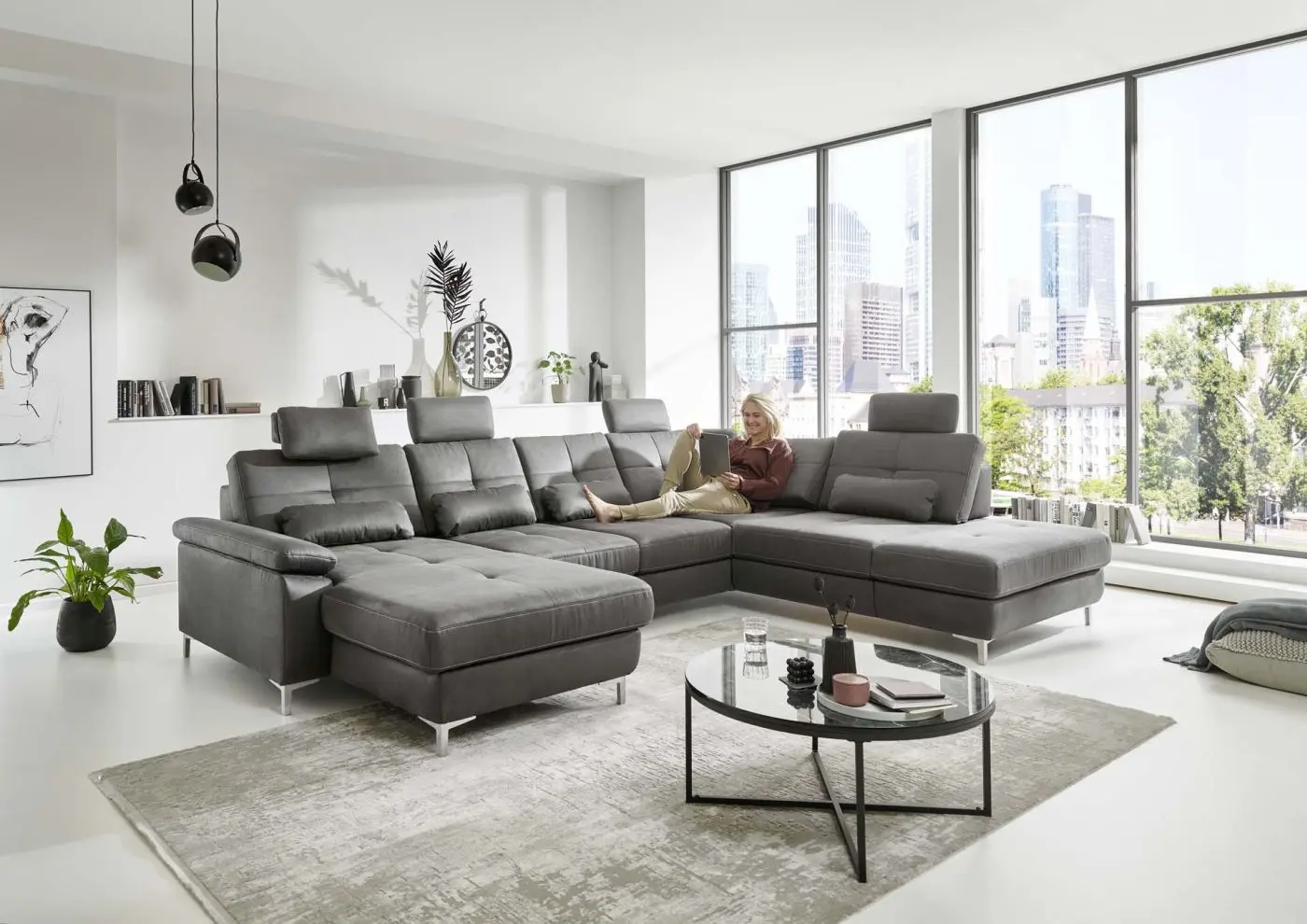 Wohnlandschaft couchliebe. LS23 Bars geprägter Microfaser steel mit Zusatzfunktionen Wohnlandschaft LS23 Bars geprägter Microfaser steel mit Zusatzfunktionen couchliebe.