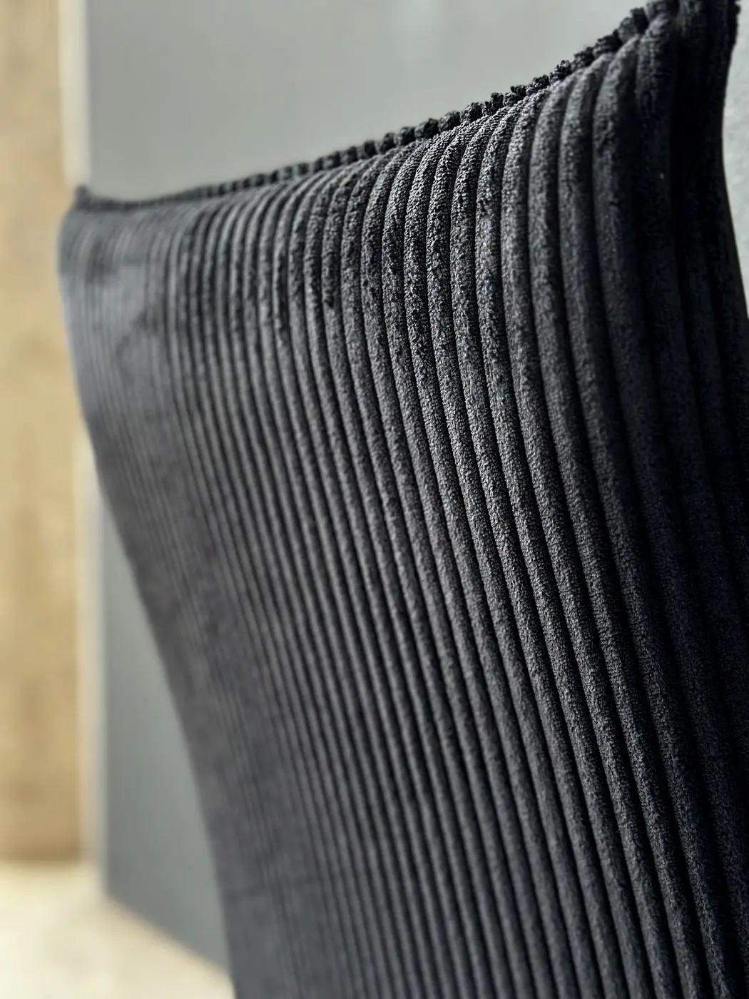 Vierfußstuhl ST-512 Microfaser/ Cord schwarz