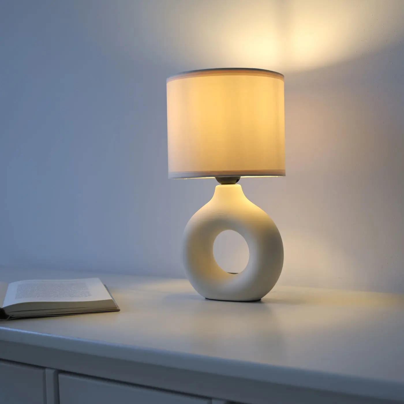 Tischleuchte Carara beige