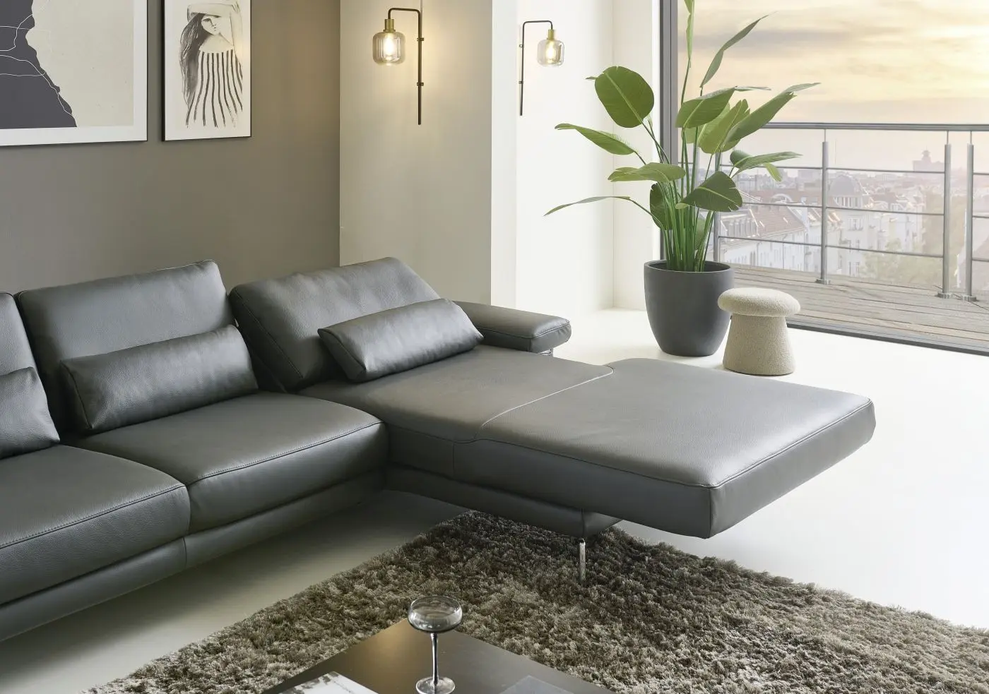Wohnlandschaft couchliebe. LS821321 Leder schwarz mit Zusatzfunktionen