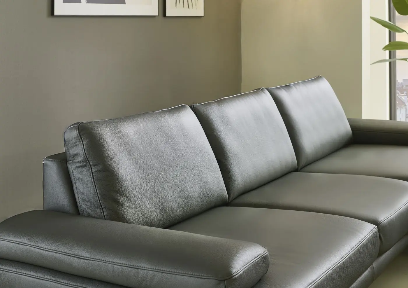 Wohnlandschaft couchliebe. LS821321 Leder schwarz mit Zusatzfunktionen