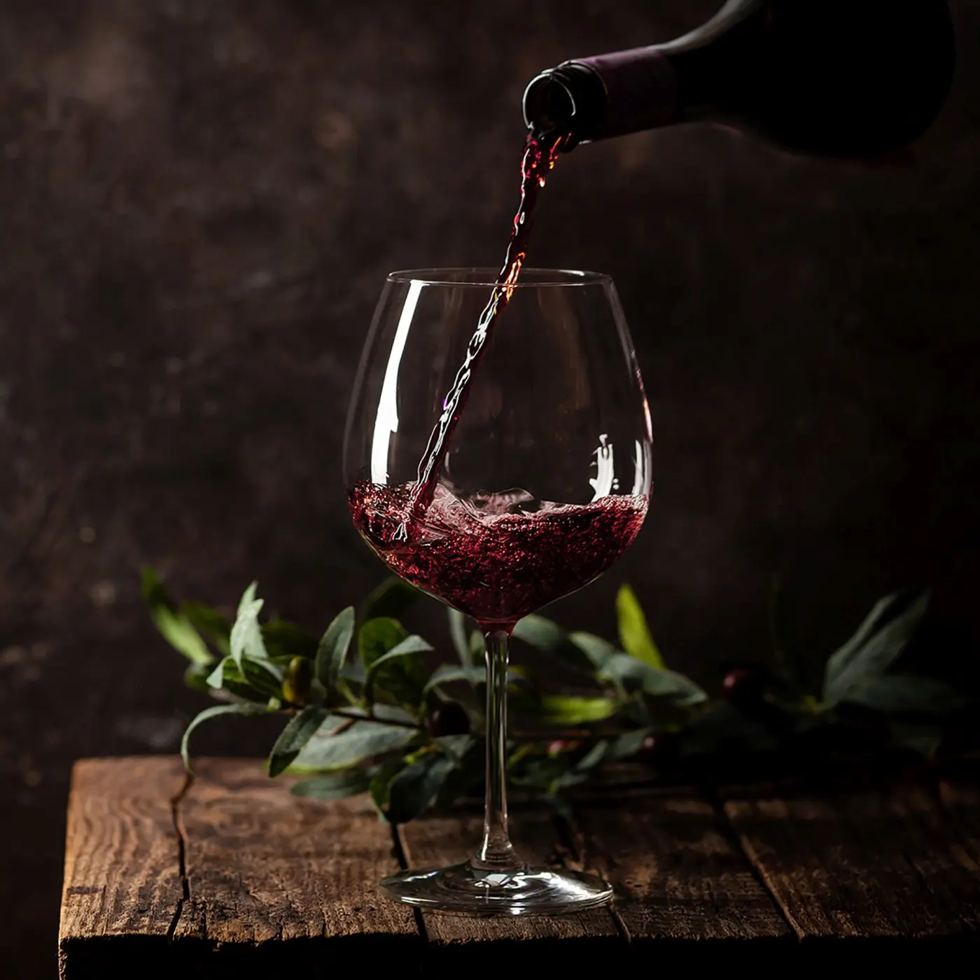 Glasbild Wine pour 30 x 30 cm