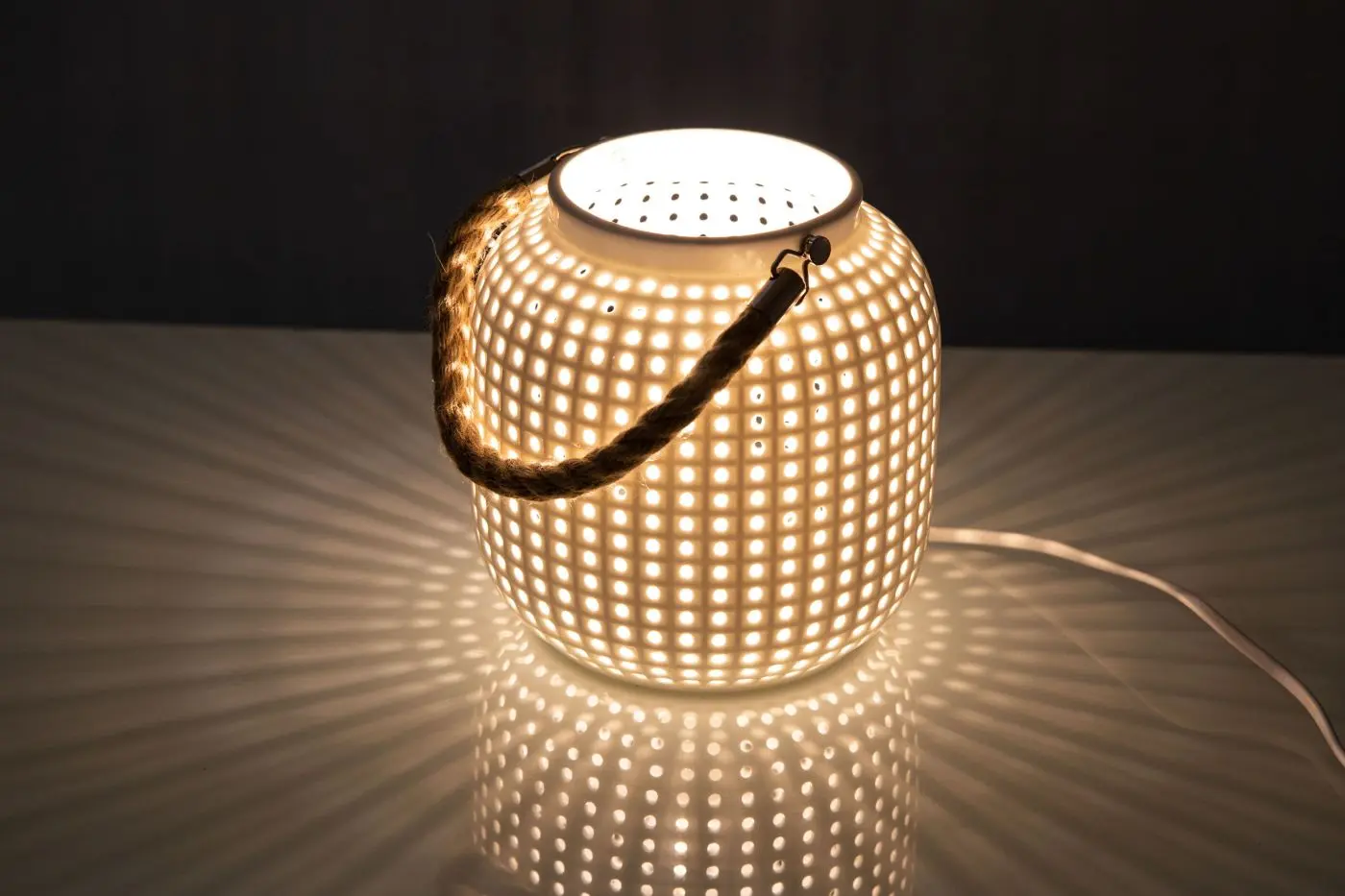 Tischleuchte Bola weiß Ø ca. 16 cm