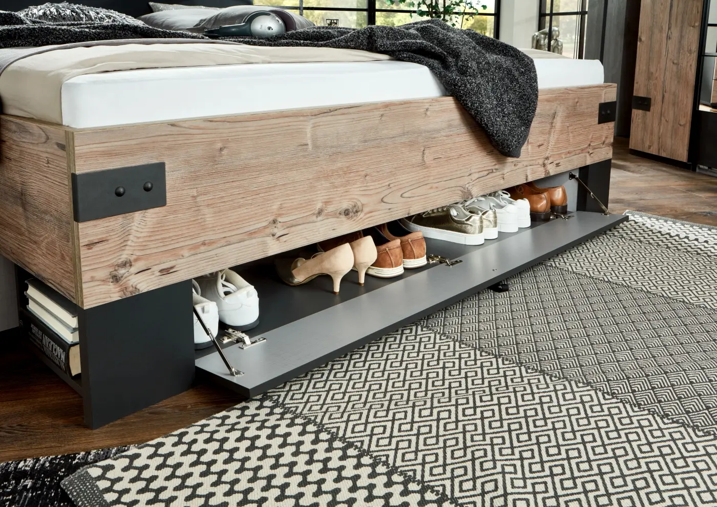 Bett Stockholm 180 x 200 cm Silber Fir/graphit