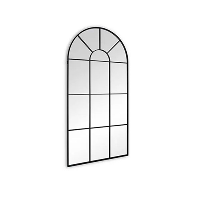 Spiegel in Fensteroptik