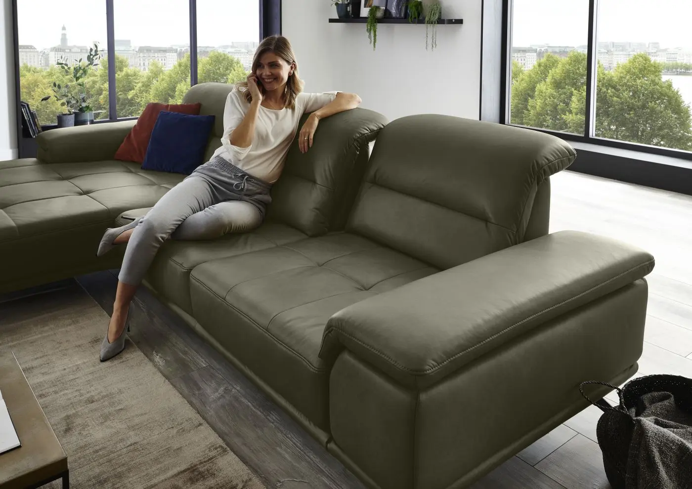 Wohnlandschaft couchliebe. LS 840621 Leder Vivre leaf mit Zusatzfunktionen Wohnlandschaft LS 840621 Leder Vivre leaf mit Zusatzfunktionen couchliebe.