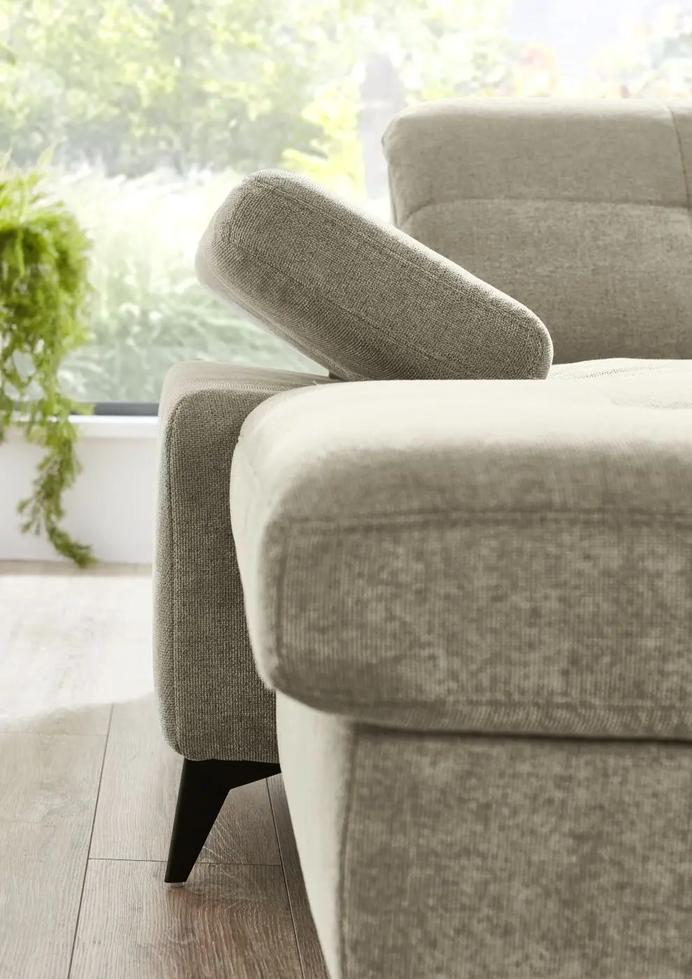 Wohnlandschaft couchliebe. MP-IN24022 mandel mit Zusatzfunktionen