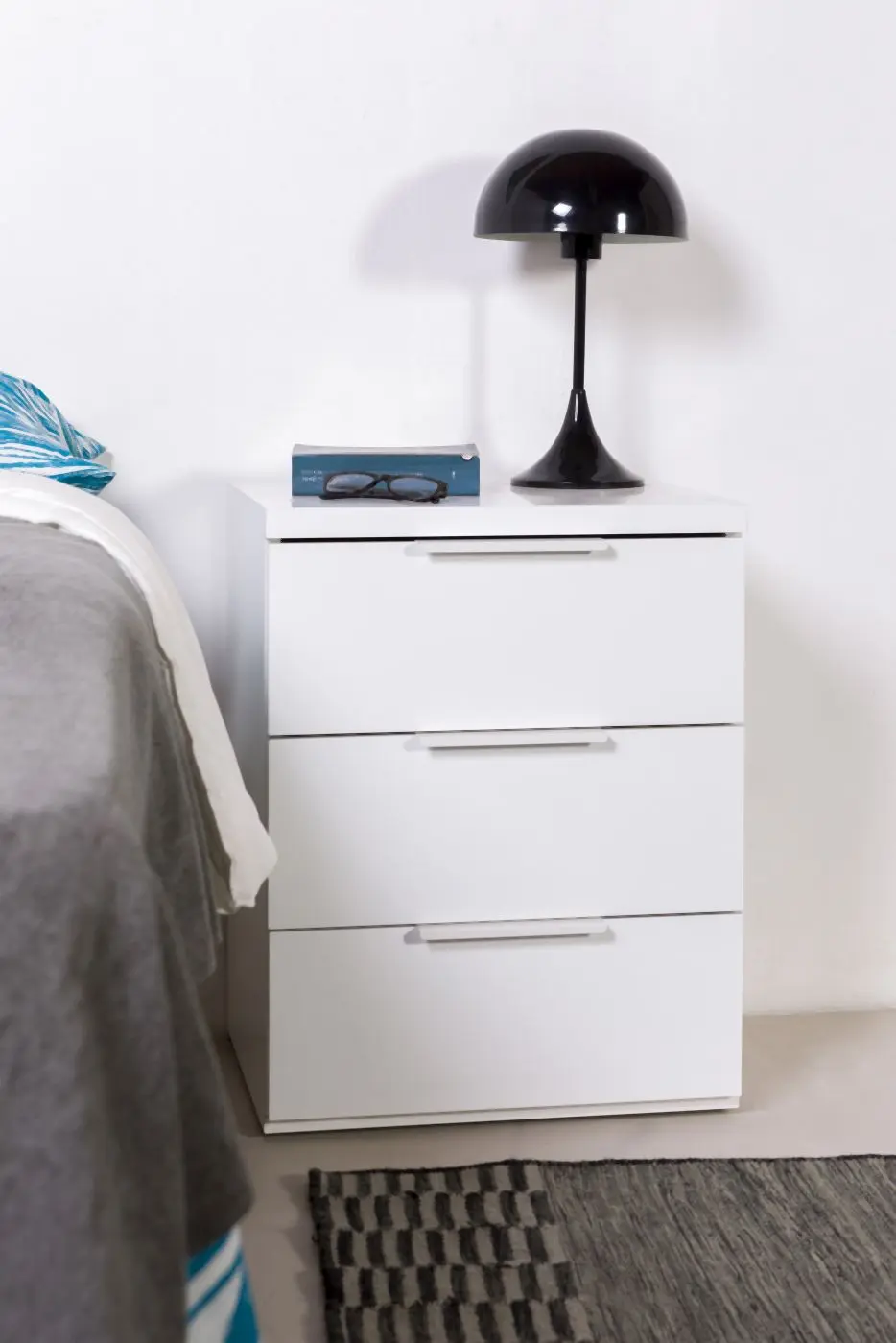 Boxspring-Nachtkommode Mundi weiß Hochglanz