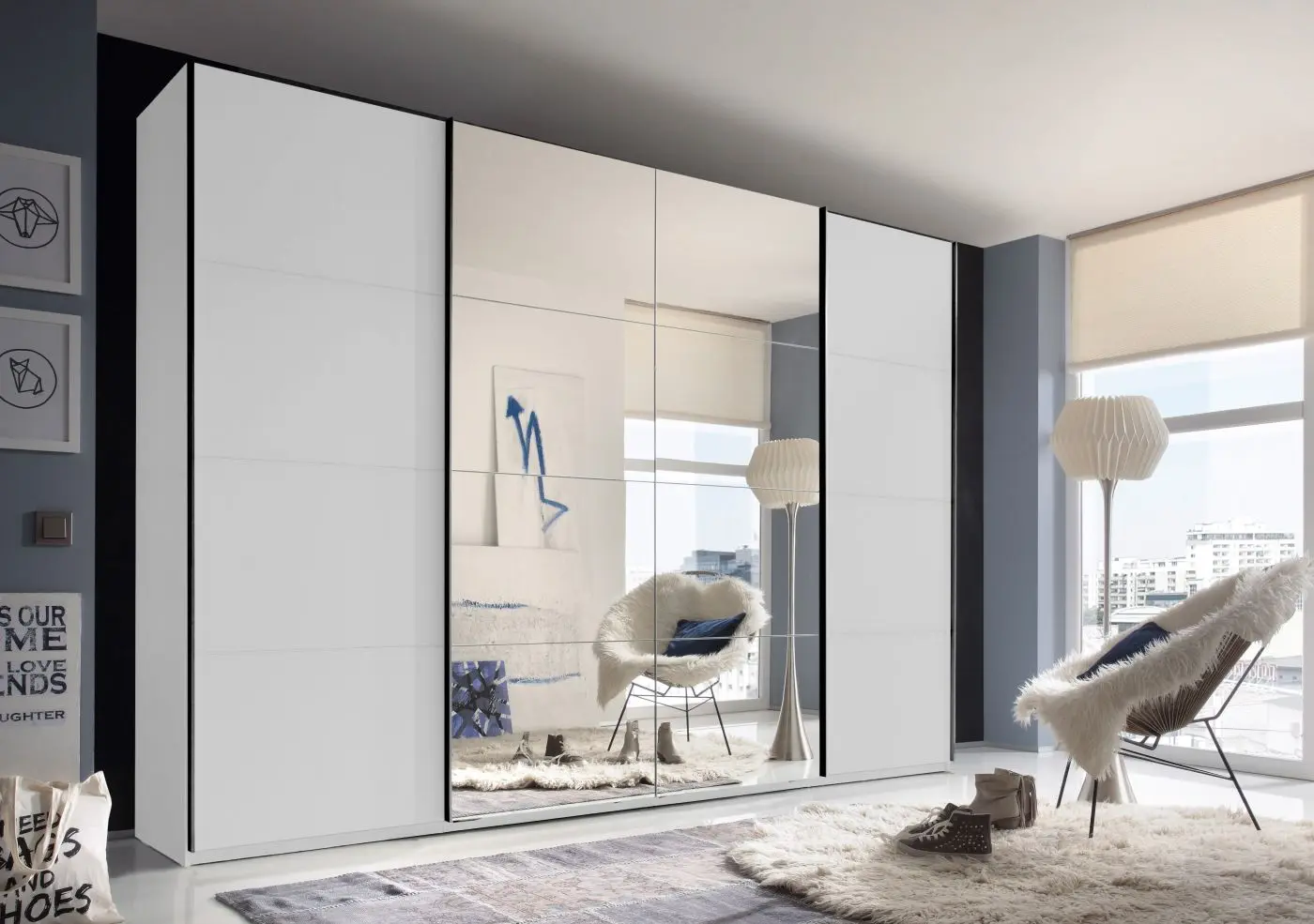 Schwebetürenschrank Synchro 4-türig weiß